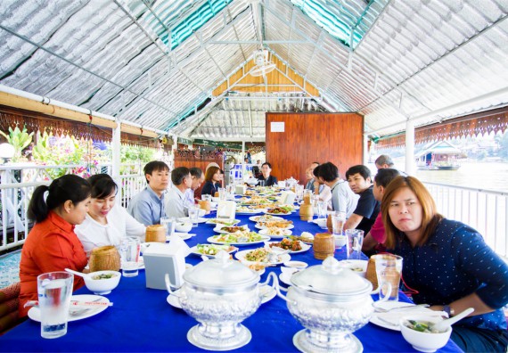 ภาพกิจกรรม บรรยากาศงานฉลองครบรอบ 20 ปี มหาวิทยาลัยแห่งชาติลาว