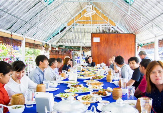 ภาพกิจกรรม บรรยากาศงานฉลองครบรอบ 20 ปี มหาวิทยาลัยแห่งชาติลาว