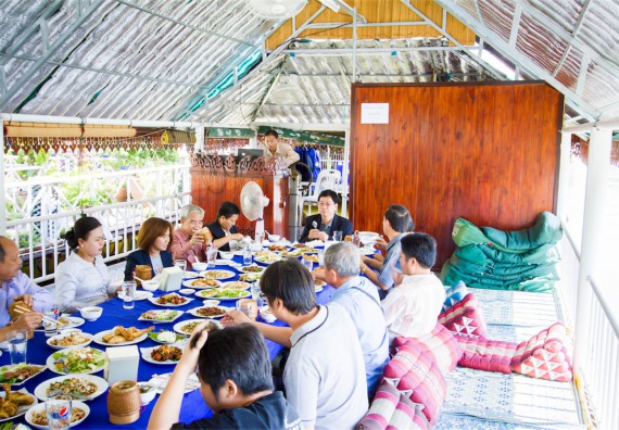 ภาพกิจกรรม บรรยากาศงานฉลองครบรอบ 20 ปี มหาวิทยาลัยแห่งชาติลาว