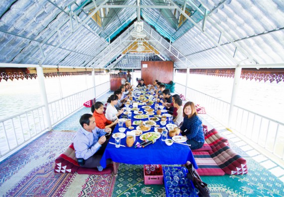 ภาพกิจกรรม บรรยากาศงานฉลองครบรอบ 20 ปี มหาวิทยาลัยแห่งชาติลาว