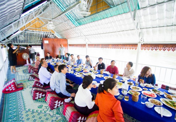 ภาพกิจกรรม บรรยากาศงานฉลองครบรอบ 20 ปี มหาวิทยาลัยแห่งชาติลาว