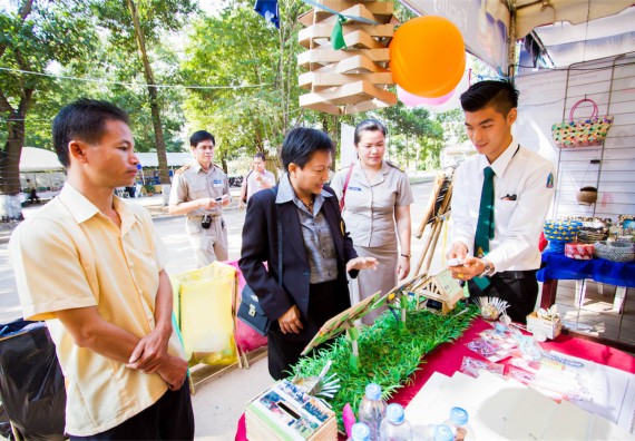 ภาพกิจกรรม บรรยากาศงานฉลองครบรอบ 20 ปี มหาวิทยาลัยแห่งชาติลาว