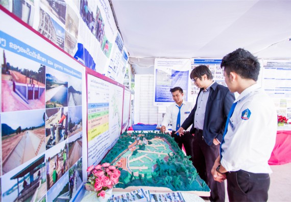 ภาพกิจกรรม บรรยากาศงานฉลองครบรอบ 20 ปี มหาวิทยาลัยแห่งชาติลาว