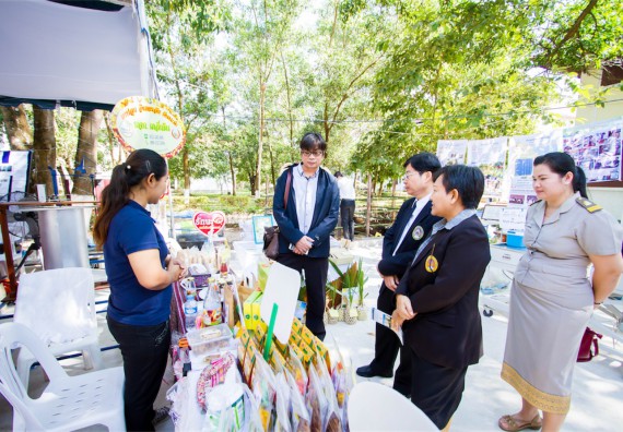 ภาพกิจกรรม บรรยากาศงานฉลองครบรอบ 20 ปี มหาวิทยาลัยแห่งชาติลาว
