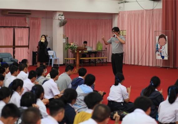 ภาพกิจกรรม ค่ายวิทยาศาสตร์โรงเรียนตากพิทยาคม จัดโดย คณะวิทยาศาสตร์และเทคโนโลยี