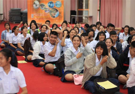 ภาพกิจกรรม ค่ายวิทยาศาสตร์โรงเรียนตากพิทยาคม จัดโดย คณะวิทยาศาสตร์และเทคโนโลยี