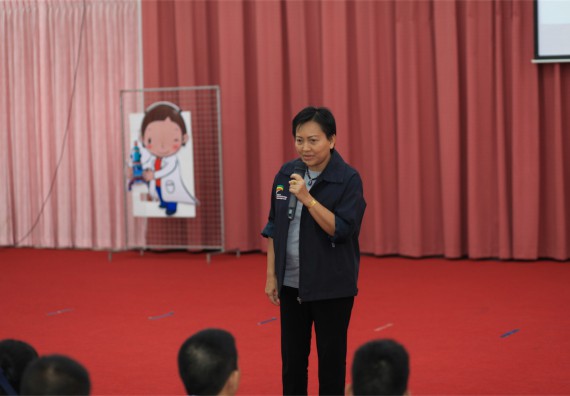 ภาพกิจกรรม ค่ายวิทยาศาสตร์โรงเรียนตากพิทยาคม จัดโดย คณะวิทยาศาสตร์และเทคโนโลยี