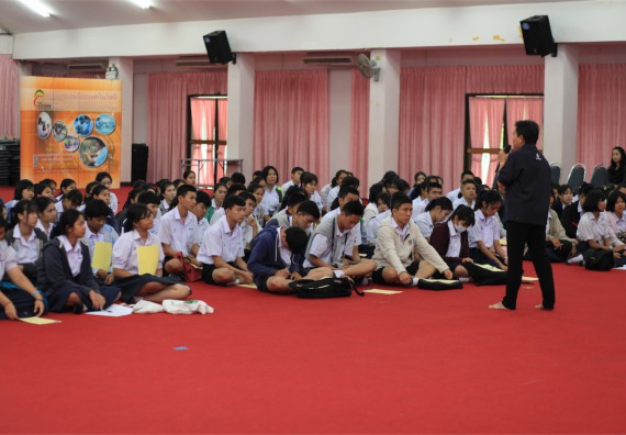 ภาพกิจกรรม ค่ายวิทยาศาสตร์โรงเรียนตากพิทยาคม จัดโดย คณะวิทยาศาสตร์และเทคโนโลยี