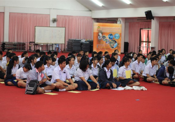 ภาพกิจกรรม ค่ายวิทยาศาสตร์โรงเรียนตากพิทยาคม จัดโดย คณะวิทยาศาสตร์และเทคโนโลยี