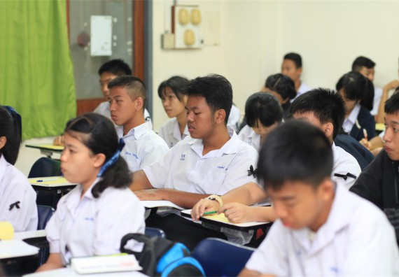 ภาพกิจกรรม ค่ายวิทยาศาสตร์โรงเรียนตากพิทยาคม จัดโดย คณะวิทยาศาสตร์และเทคโนโลยี