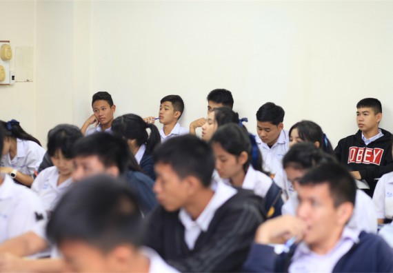 ภาพกิจกรรม ค่ายวิทยาศาสตร์โรงเรียนตากพิทยาคม จัดโดย คณะวิทยาศาสตร์และเทคโนโลยี