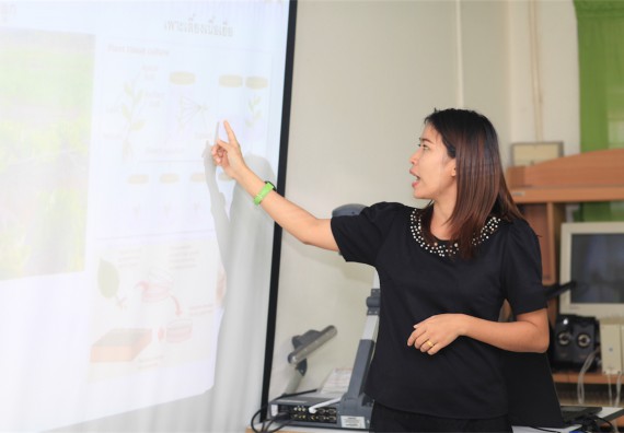 ภาพกิจกรรม ค่ายวิทยาศาสตร์โรงเรียนตากพิทยาคม จัดโดย คณะวิทยาศาสตร์และเทคโนโลยี