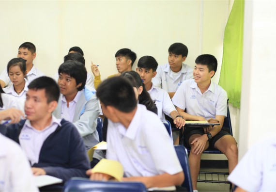 ภาพกิจกรรม ค่ายวิทยาศาสตร์โรงเรียนตากพิทยาคม จัดโดย คณะวิทยาศาสตร์และเทคโนโลยี