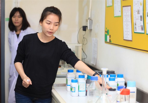 ภาพกิจกรรม ค่ายวิทยาศาสตร์โรงเรียนตากพิทยาคม จัดโดย คณะวิทยาศาสตร์และเทคโนโลยี