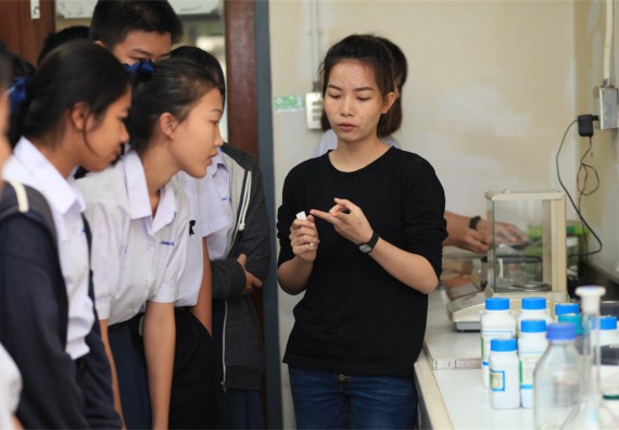 ภาพกิจกรรม ค่ายวิทยาศาสตร์โรงเรียนตากพิทยาคม จัดโดย คณะวิทยาศาสตร์และเทคโนโลยี
