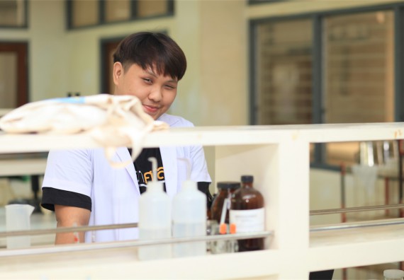 ภาพกิจกรรม ค่ายวิทยาศาสตร์โรงเรียนตากพิทยาคม จัดโดย คณะวิทยาศาสตร์และเทคโนโลยี