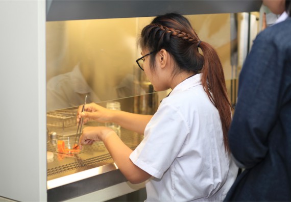 ภาพกิจกรรม ค่ายวิทยาศาสตร์โรงเรียนตากพิทยาคม จัดโดย คณะวิทยาศาสตร์และเทคโนโลยี