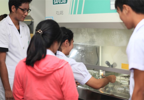 ภาพกิจกรรม ค่ายวิทยาศาสตร์โรงเรียนตากพิทยาคม จัดโดย คณะวิทยาศาสตร์และเทคโนโลยี