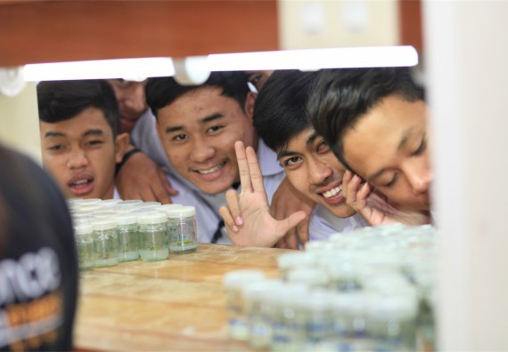 ภาพกิจกรรม ค่ายวิทยาศาสตร์โรงเรียนตากพิทยาคม จัดโดย คณะวิทยาศาสตร์และเทคโนโลยี