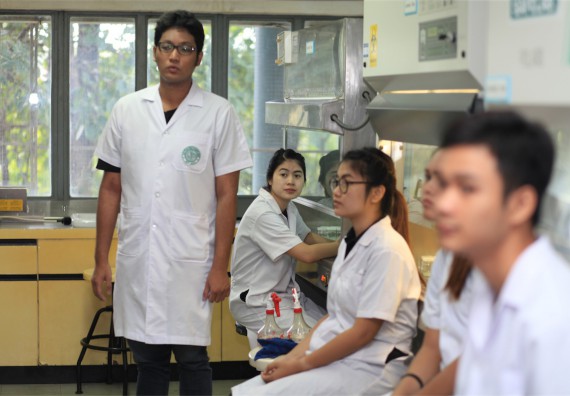 ภาพกิจกรรม ค่ายวิทยาศาสตร์โรงเรียนตากพิทยาคม จัดโดย คณะวิทยาศาสตร์และเทคโนโลยี