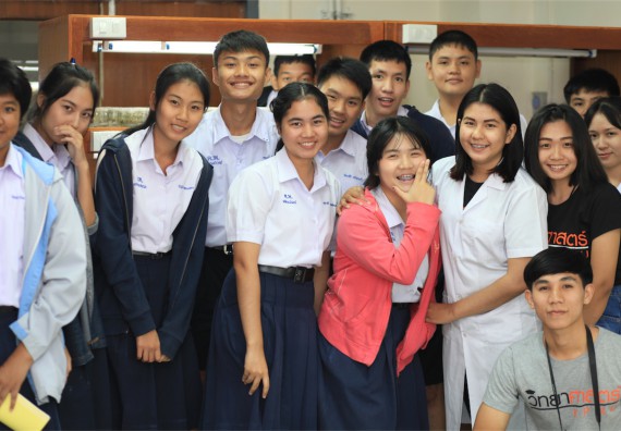 ภาพกิจกรรม ค่ายวิทยาศาสตร์โรงเรียนตากพิทยาคม จัดโดย คณะวิทยาศาสตร์และเทคโนโลยี