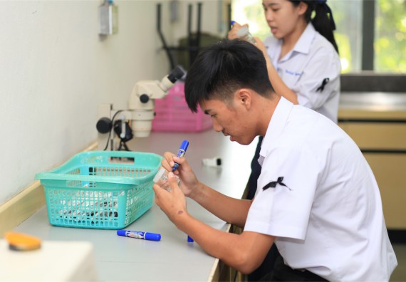 ภาพกิจกรรม ค่ายวิทยาศาสตร์โรงเรียนตากพิทยาคม จัดโดย คณะวิทยาศาสตร์และเทคโนโลยี