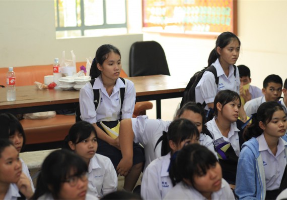 ภาพกิจกรรม ค่ายวิทยาศาสตร์โรงเรียนตากพิทยาคม จัดโดย คณะวิทยาศาสตร์และเทคโนโลยี