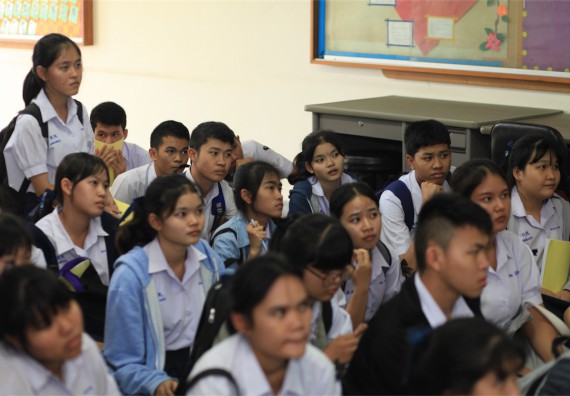 ภาพกิจกรรม ค่ายวิทยาศาสตร์โรงเรียนตากพิทยาคม จัดโดย คณะวิทยาศาสตร์และเทคโนโลยี