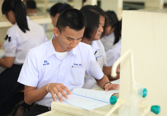 ภาพกิจกรรม ค่ายวิทยาศาสตร์โรงเรียนตากพิทยาคม จัดโดย คณะวิทยาศาสตร์และเทคโนโลยี