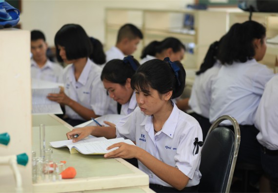 ภาพกิจกรรม ค่ายวิทยาศาสตร์โรงเรียนตากพิทยาคม จัดโดย คณะวิทยาศาสตร์และเทคโนโลยี