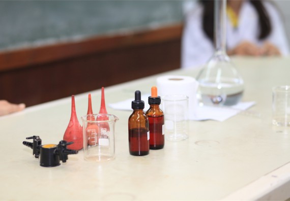 ภาพกิจกรรม ค่ายวิทยาศาสตร์โรงเรียนตากพิทยาคม จัดโดย คณะวิทยาศาสตร์และเทคโนโลยี