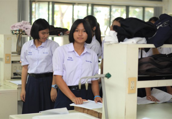 ภาพกิจกรรม ค่ายวิทยาศาสตร์โรงเรียนตากพิทยาคม จัดโดย คณะวิทยาศาสตร์และเทคโนโลยี