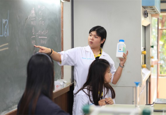 ภาพกิจกรรม ค่ายวิทยาศาสตร์โรงเรียนตากพิทยาคม จัดโดย คณะวิทยาศาสตร์และเทคโนโลยี