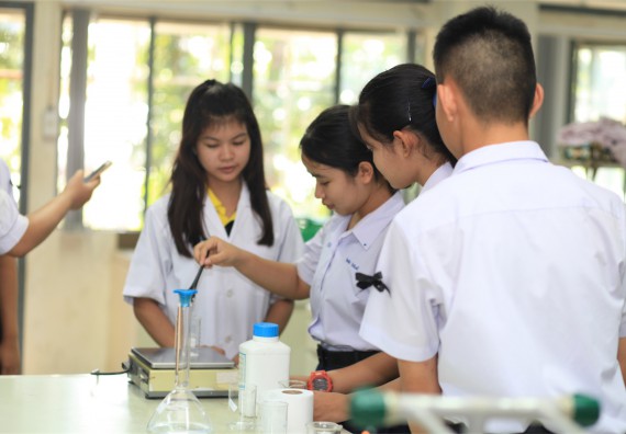 ภาพกิจกรรม ค่ายวิทยาศาสตร์โรงเรียนตากพิทยาคม จัดโดย คณะวิทยาศาสตร์และเทคโนโลยี