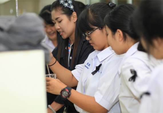 ภาพกิจกรรม ค่ายวิทยาศาสตร์โรงเรียนตากพิทยาคม จัดโดย คณะวิทยาศาสตร์และเทคโนโลยี