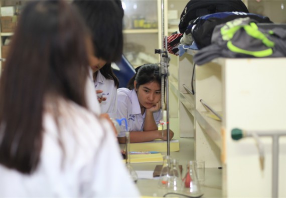 ภาพกิจกรรม ค่ายวิทยาศาสตร์โรงเรียนตากพิทยาคม จัดโดย คณะวิทยาศาสตร์และเทคโนโลยี