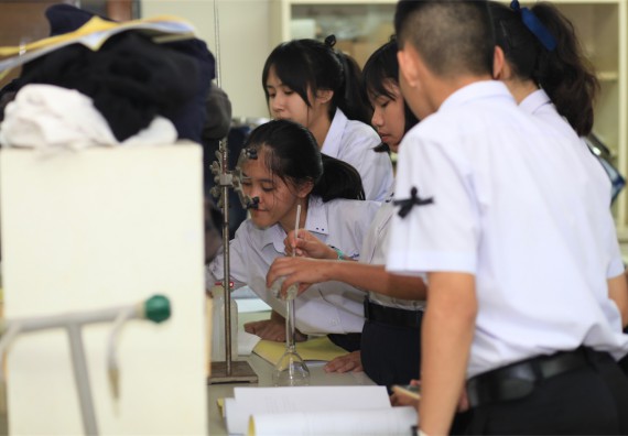 ภาพกิจกรรม ค่ายวิทยาศาสตร์โรงเรียนตากพิทยาคม จัดโดย คณะวิทยาศาสตร์และเทคโนโลยี