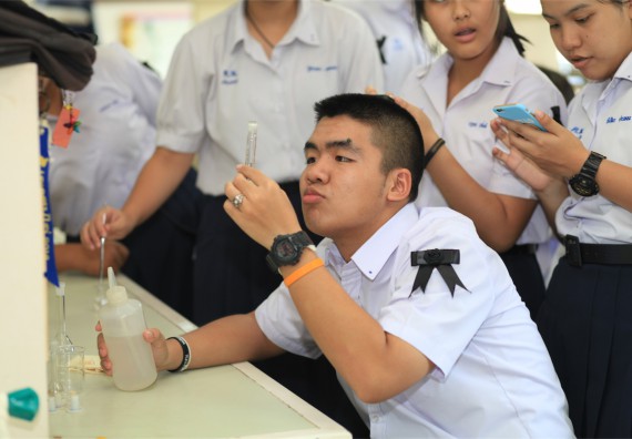 ภาพกิจกรรม ค่ายวิทยาศาสตร์โรงเรียนตากพิทยาคม จัดโดย คณะวิทยาศาสตร์และเทคโนโลยี