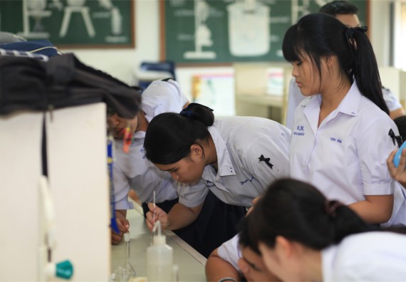 ภาพกิจกรรม ค่ายวิทยาศาสตร์โรงเรียนตากพิทยาคม จัดโดย คณะวิทยาศาสตร์และเทคโนโลยี