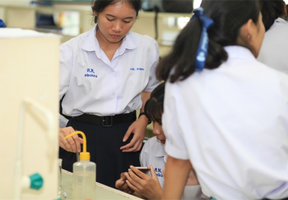 ภาพกิจกรรม ค่ายวิทยาศาสตร์โรงเรียนตากพิทยาคม จัดโดย คณะวิทยาศาสตร์และเทคโนโลยี