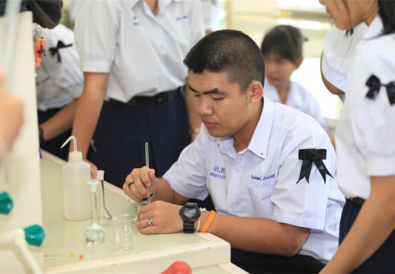 ภาพกิจกรรม ค่ายวิทยาศาสตร์โรงเรียนตากพิทยาคม จัดโดย คณะวิทยาศาสตร์และเทคโนโลยี