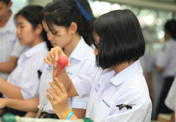 ภาพกิจกรรม ค่ายวิทยาศาสตร์โรงเรียนตากพิทยาคม จัดโดย คณะวิทยาศาสตร์และเทคโนโลยี