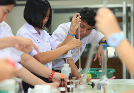 ภาพกิจกรรม ค่ายวิทยาศาสตร์โรงเรียนตากพิทยาคม จัดโดย คณะวิทยาศาสตร์และเทคโนโลยี