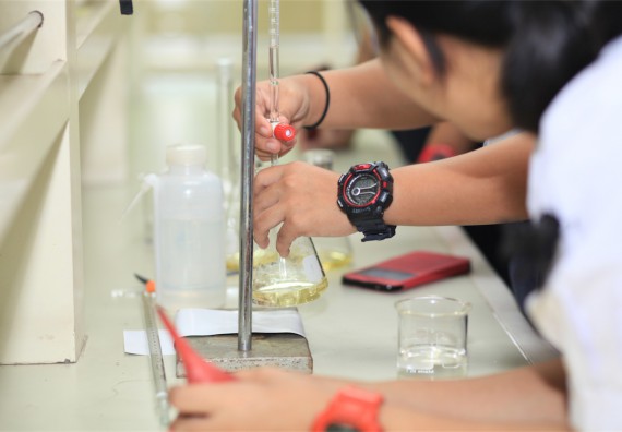 ภาพกิจกรรม ค่ายวิทยาศาสตร์โรงเรียนตากพิทยาคม จัดโดย คณะวิทยาศาสตร์และเทคโนโลยี