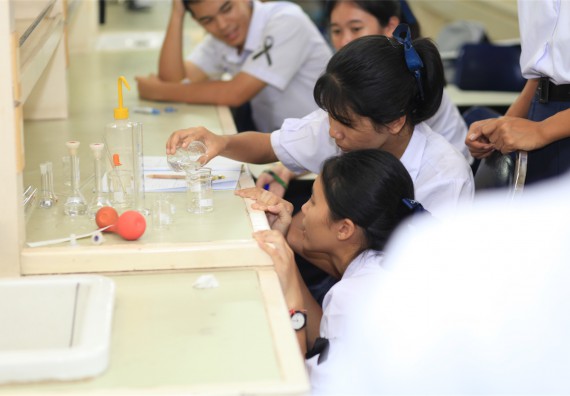 ภาพกิจกรรม ค่ายวิทยาศาสตร์โรงเรียนตากพิทยาคม จัดโดย คณะวิทยาศาสตร์และเทคโนโลยี