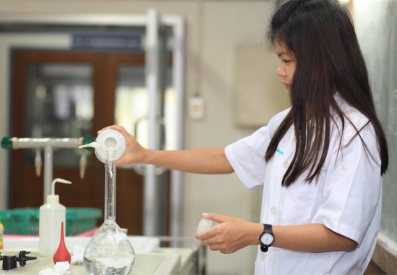 ภาพกิจกรรม ค่ายวิทยาศาสตร์โรงเรียนตากพิทยาคม จัดโดย คณะวิทยาศาสตร์และเทคโนโลยี