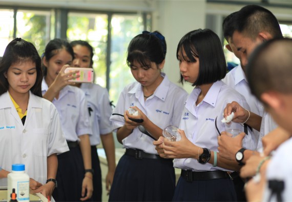 ภาพกิจกรรม ค่ายวิทยาศาสตร์โรงเรียนตากพิทยาคม จัดโดย คณะวิทยาศาสตร์และเทคโนโลยี