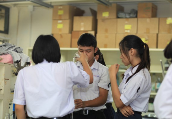 ภาพกิจกรรม ค่ายวิทยาศาสตร์โรงเรียนตากพิทยาคม จัดโดย คณะวิทยาศาสตร์และเทคโนโลยี