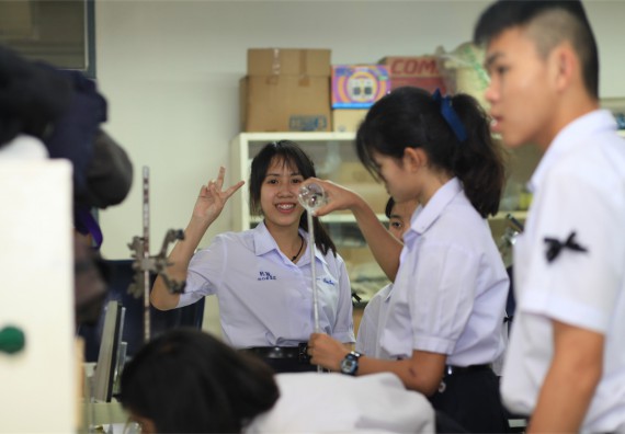 ภาพกิจกรรม ค่ายวิทยาศาสตร์โรงเรียนตากพิทยาคม จัดโดย คณะวิทยาศาสตร์และเทคโนโลยี