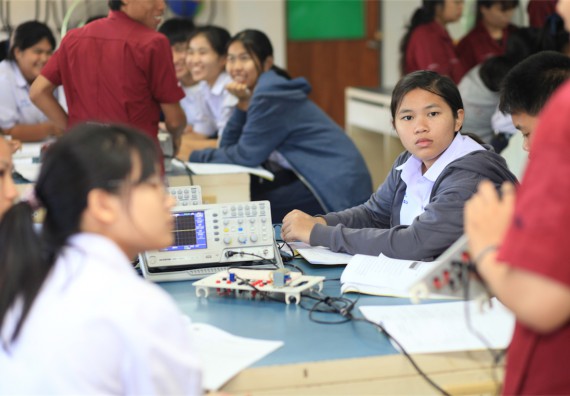 ภาพกิจกรรม ค่ายวิทยาศาสตร์โรงเรียนตากพิทยาคม จัดโดย คณะวิทยาศาสตร์และเทคโนโลยี